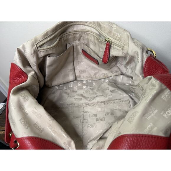 Michael Kors Shoulder Purse Pebbled Red Leather With Tassel - Picture 4 of 10